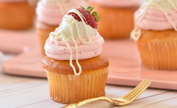 Giovannishive cupcake